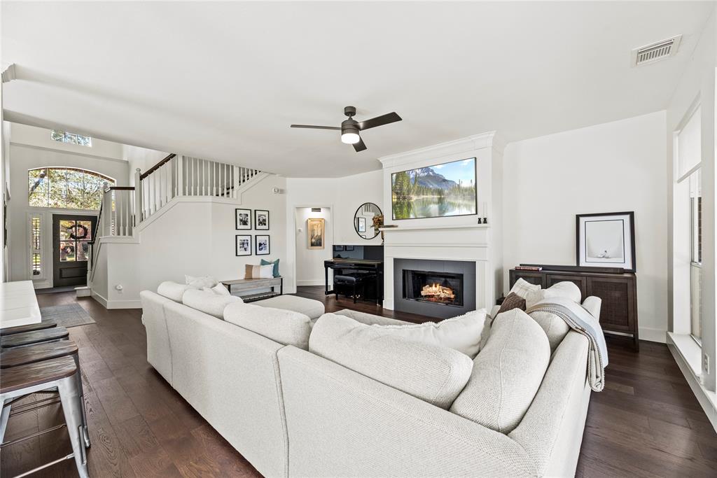 3906 Kenn Court