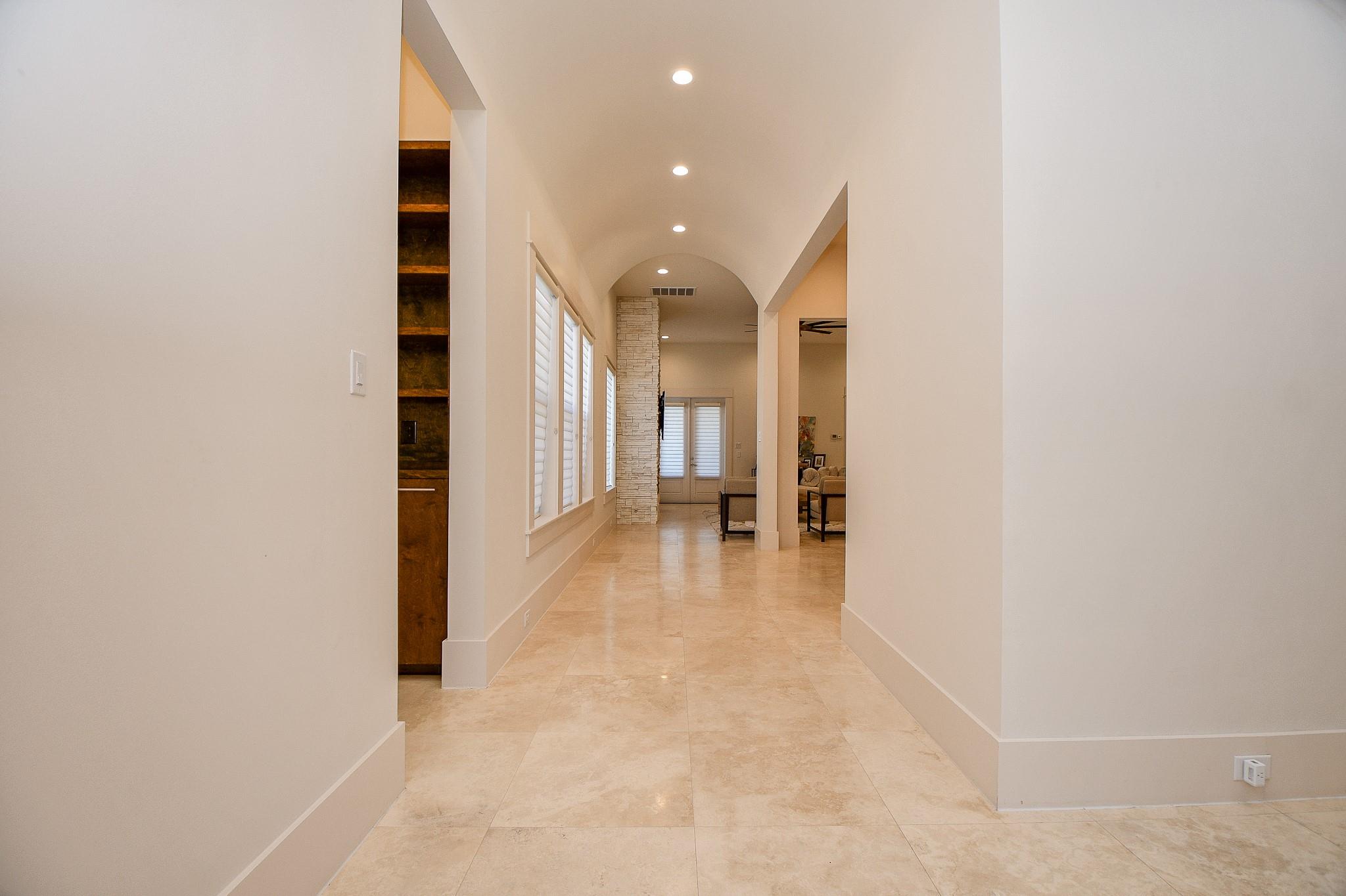 3203 Blue Bonnet Boulevard