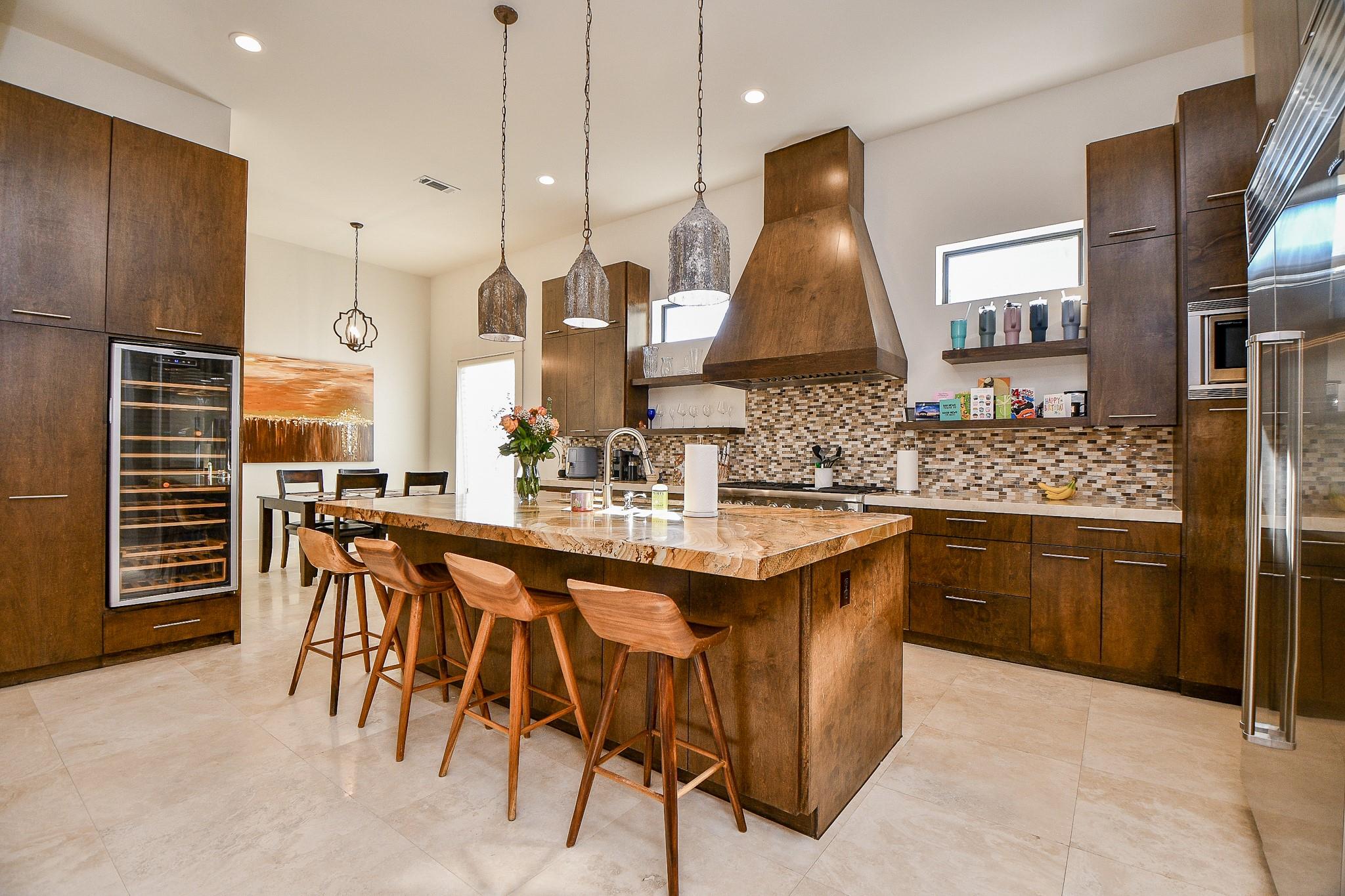 3203 Blue Bonnet Boulevard