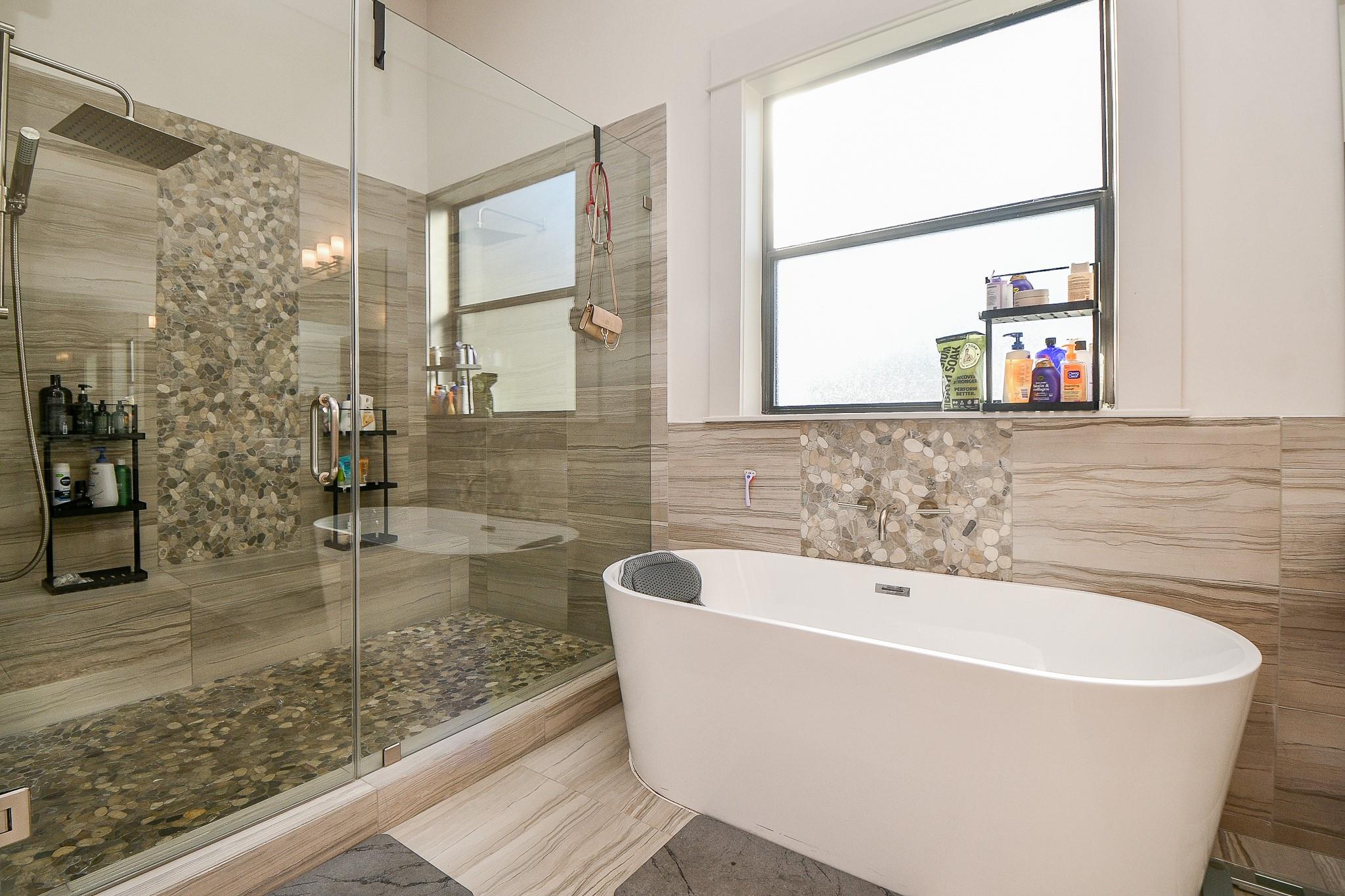 3203 Blue Bonnet Boulevard