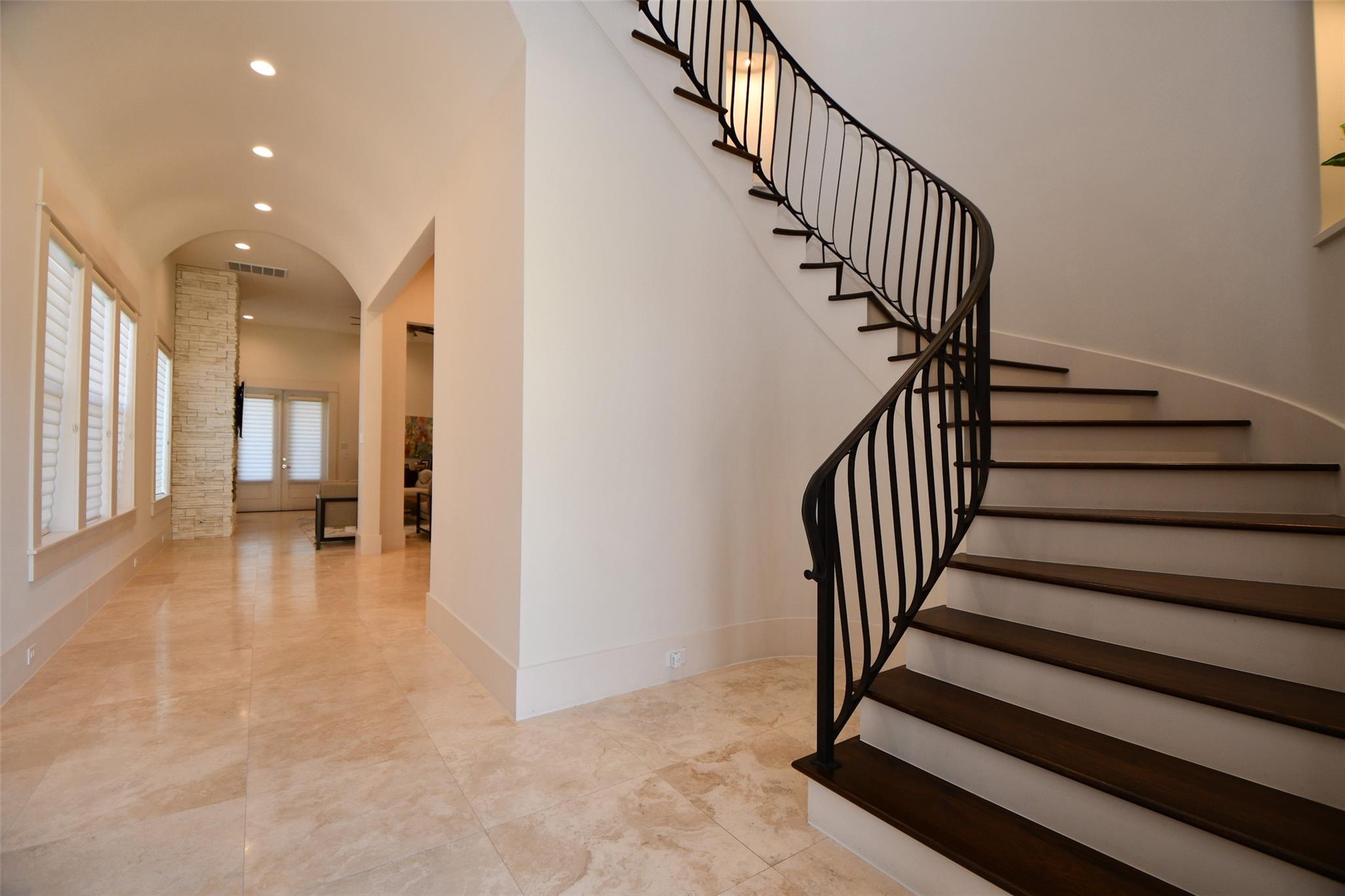 3203 Blue Bonnet Boulevard