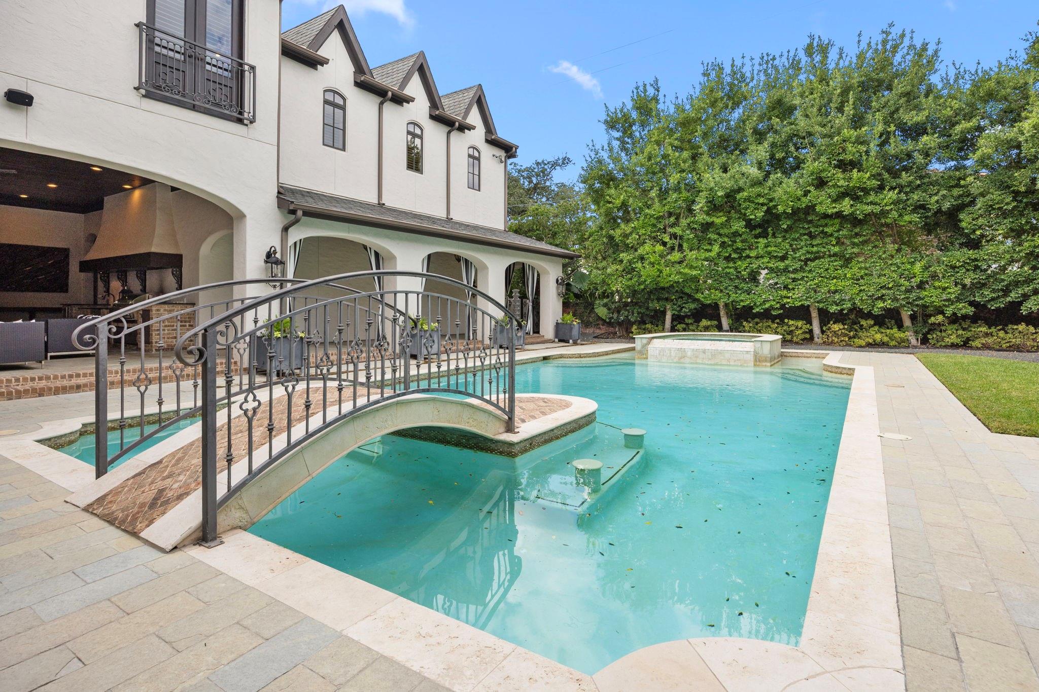 5550 Candlewood Drive