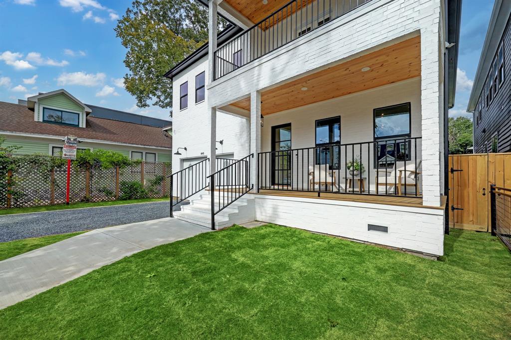 845 E 23rd