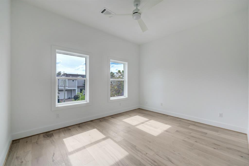 845 E 23rd