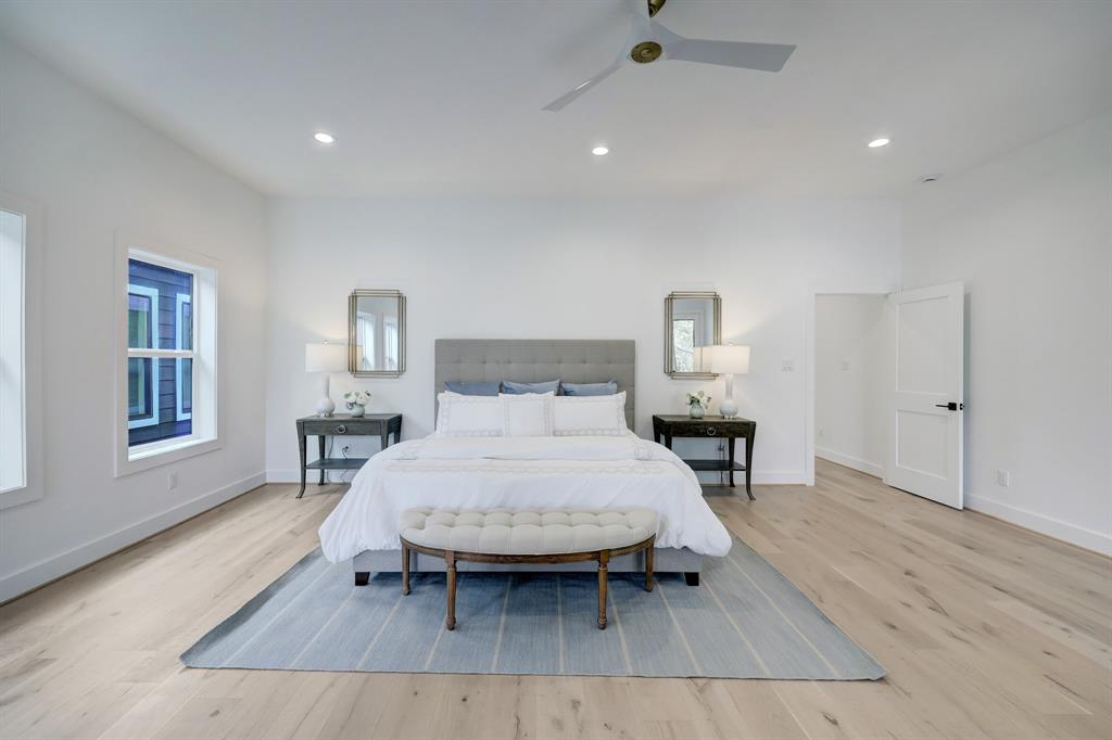 845 E 23rd