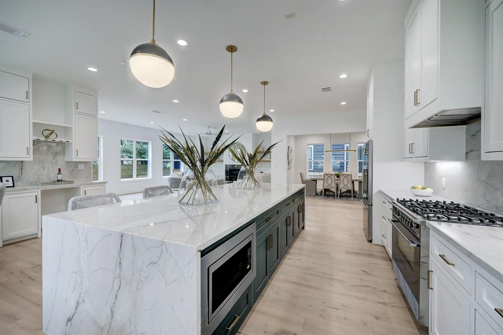 845 E 23rd