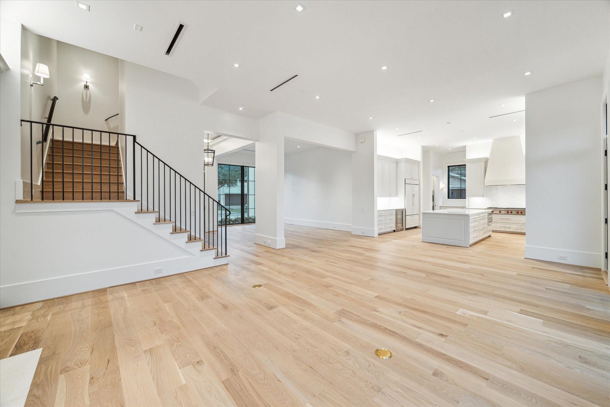2711 Eastgrove Lane