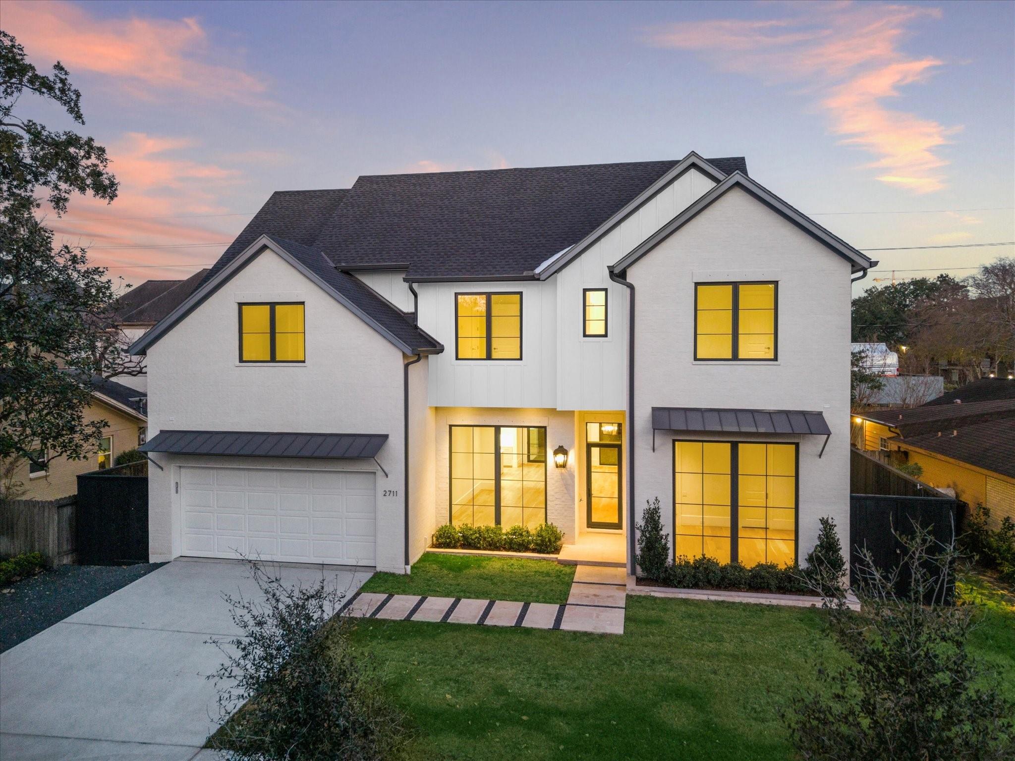 2711 Eastgrove Lane