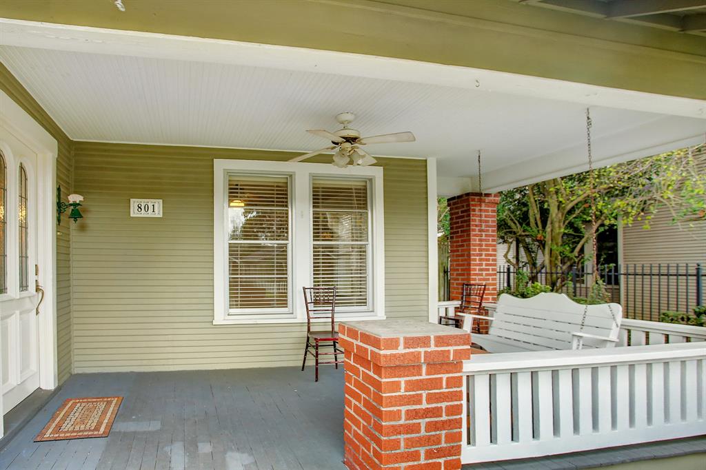 801 Le Green Street