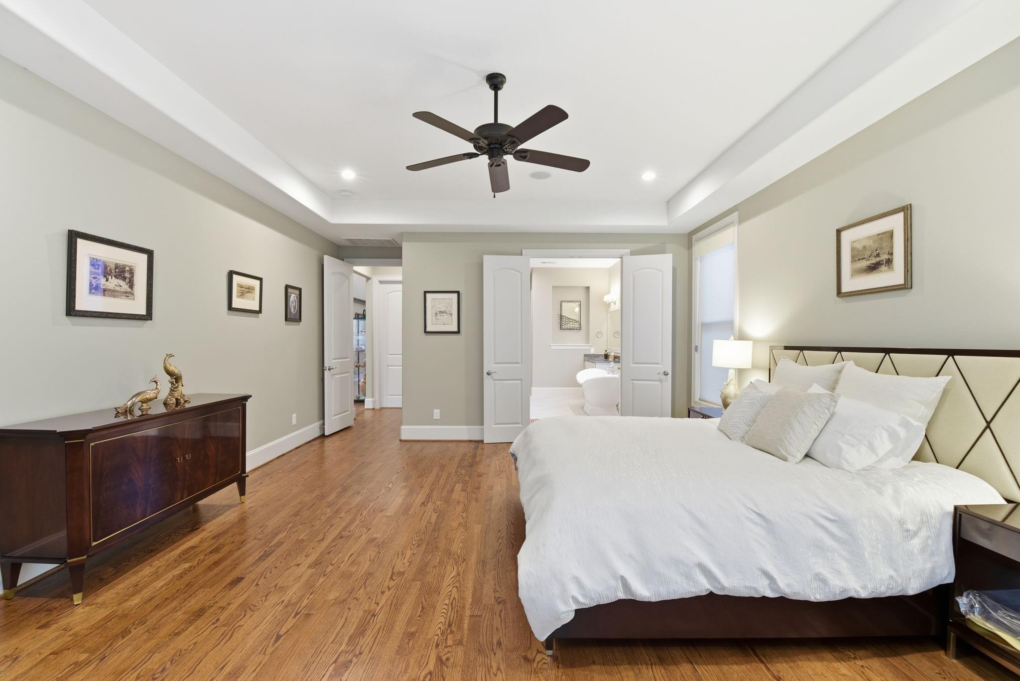 3511 Blue Bonnet Boulevard