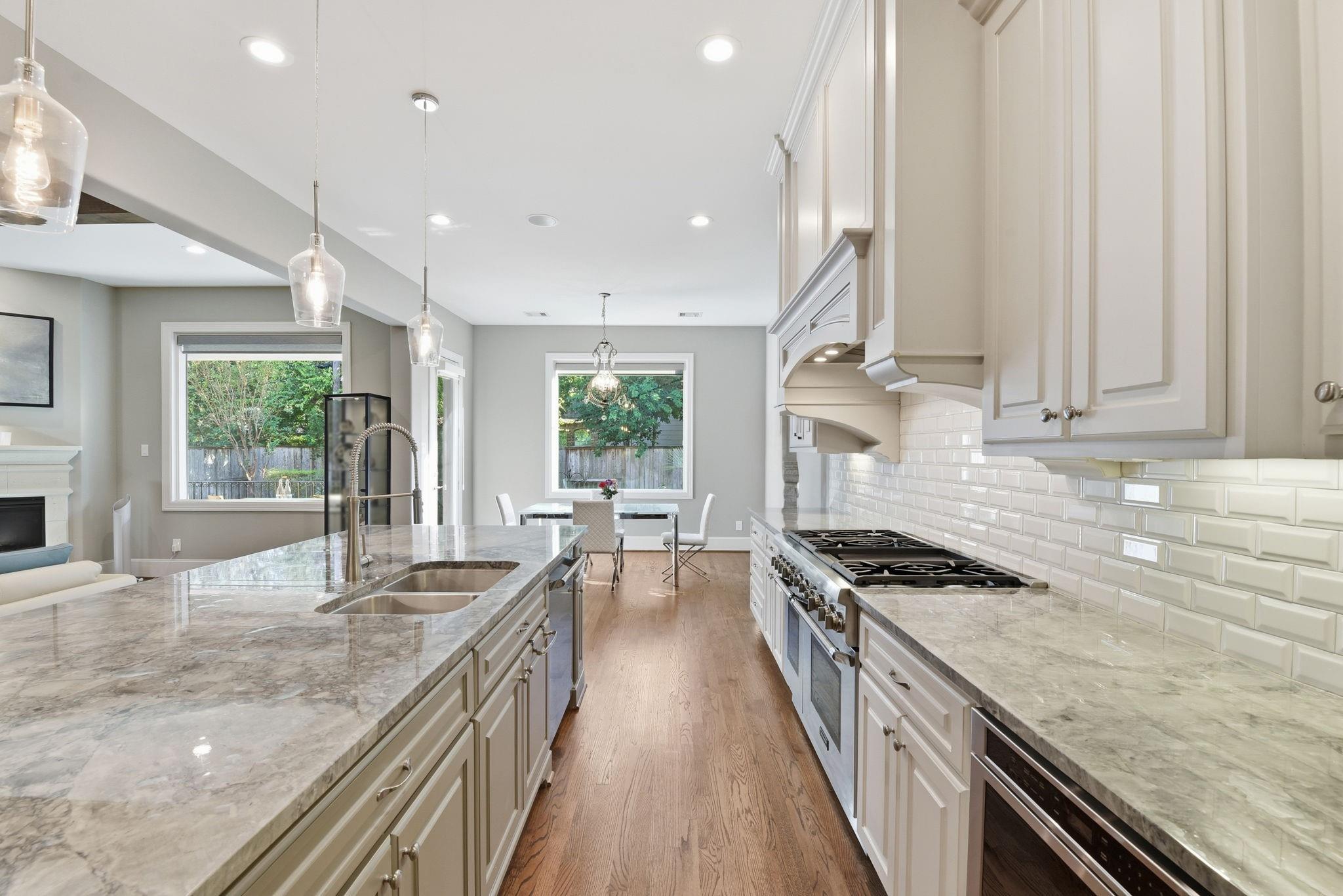 3511 Blue Bonnet Boulevard
