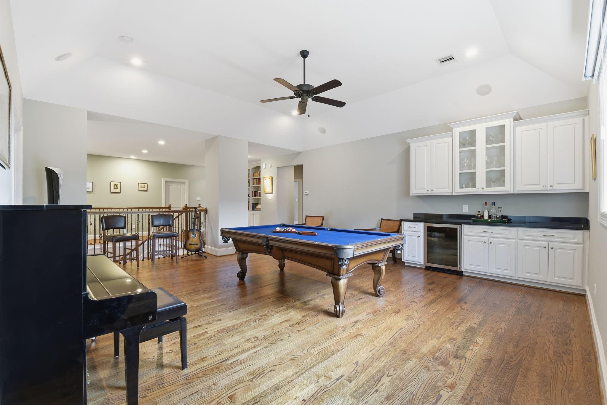 3511 Blue Bonnet Boulevard