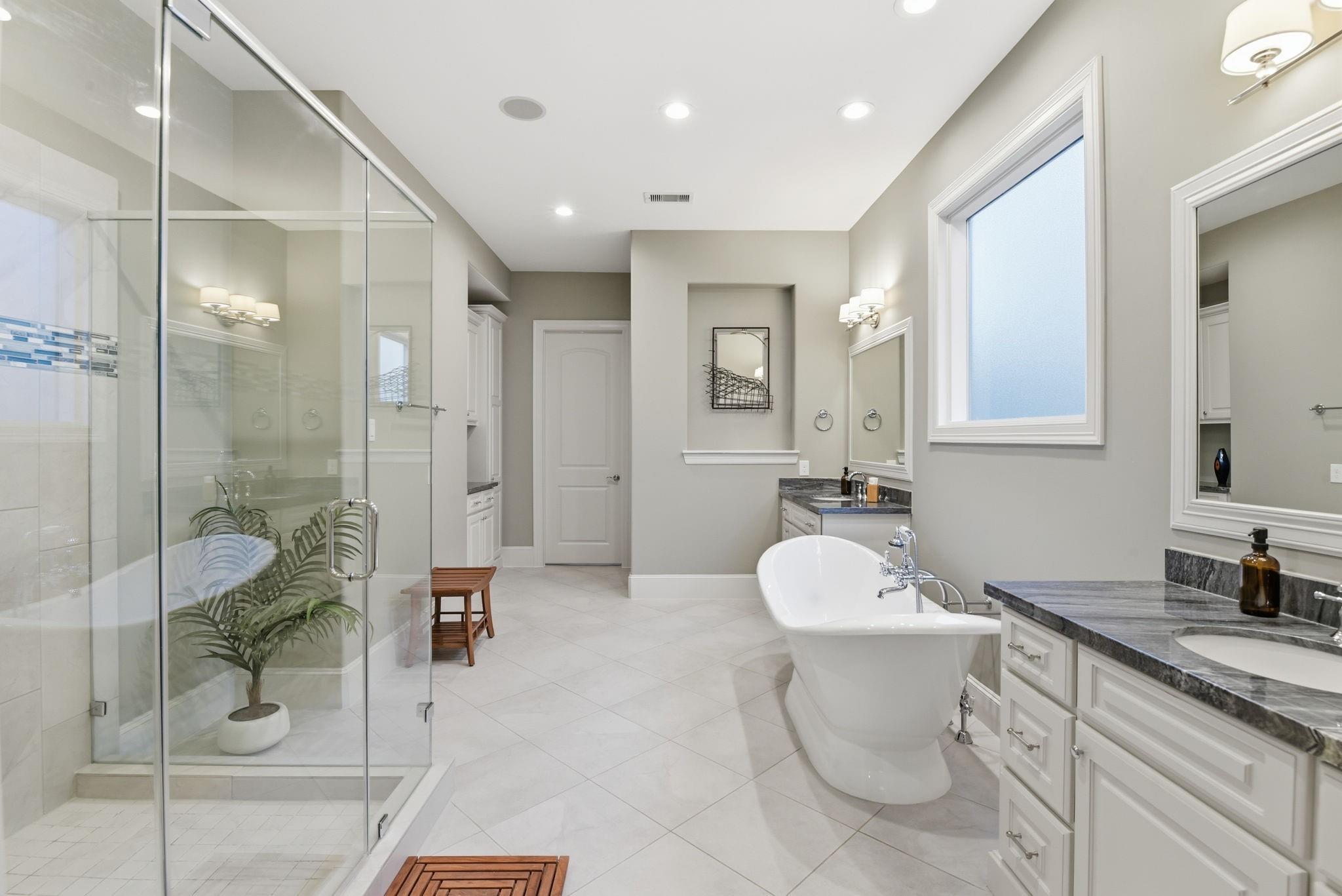 3511 Blue Bonnet Boulevard