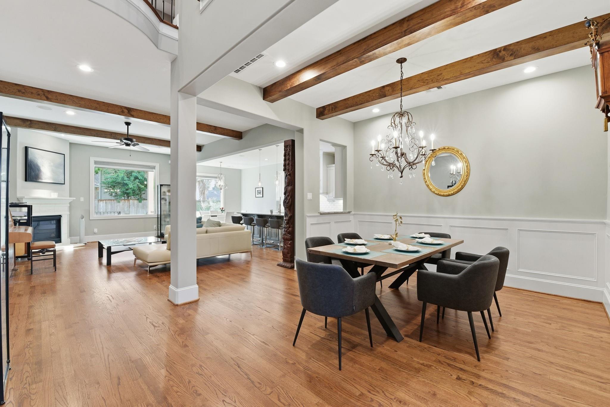 3511 Blue Bonnet Boulevard