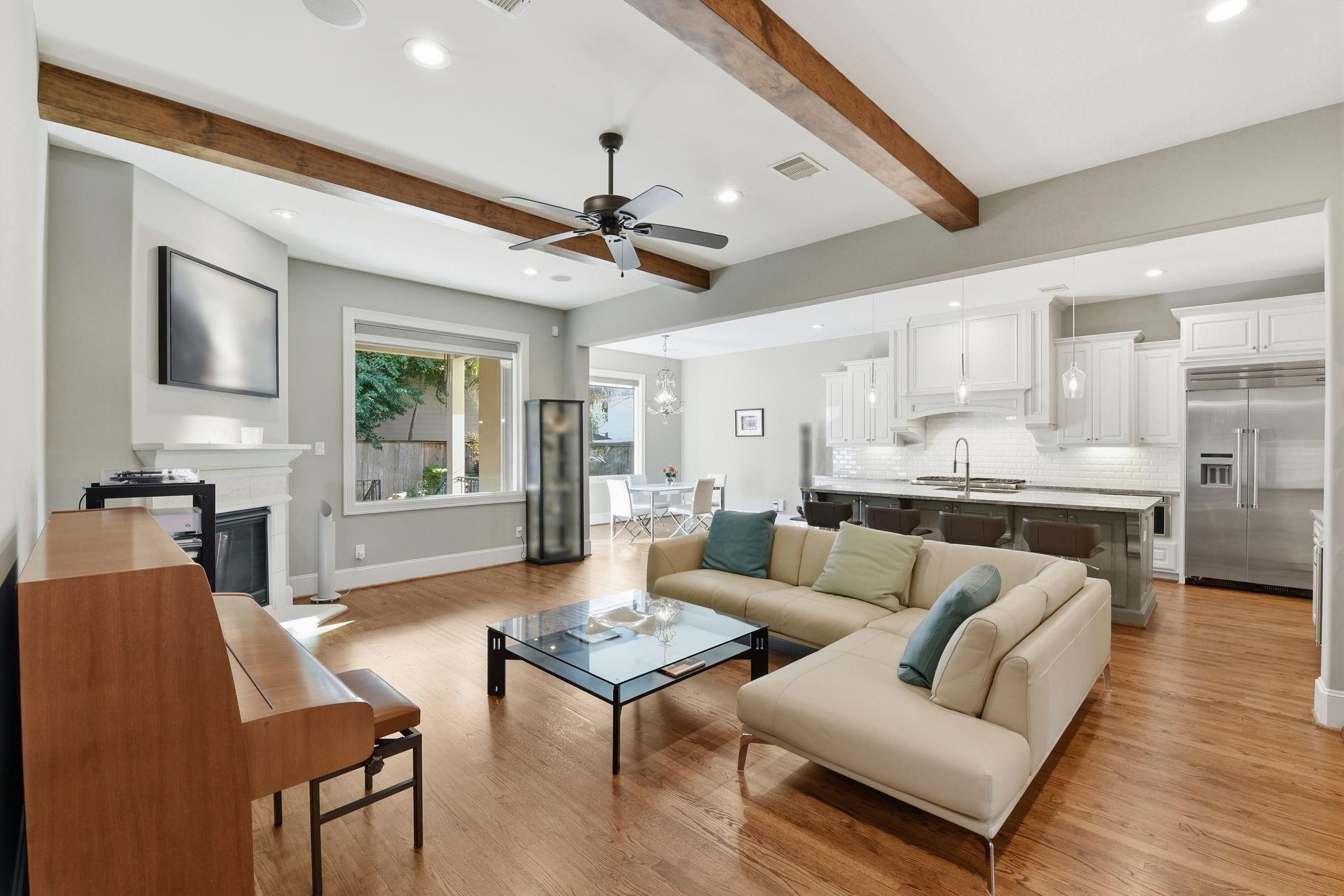 3511 Blue Bonnet Boulevard