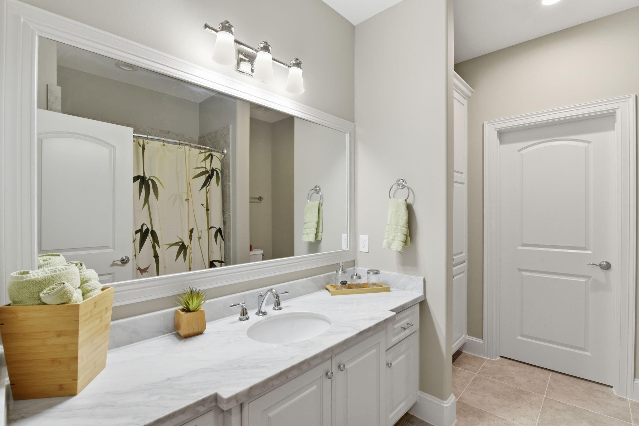 3511 Blue Bonnet Boulevard