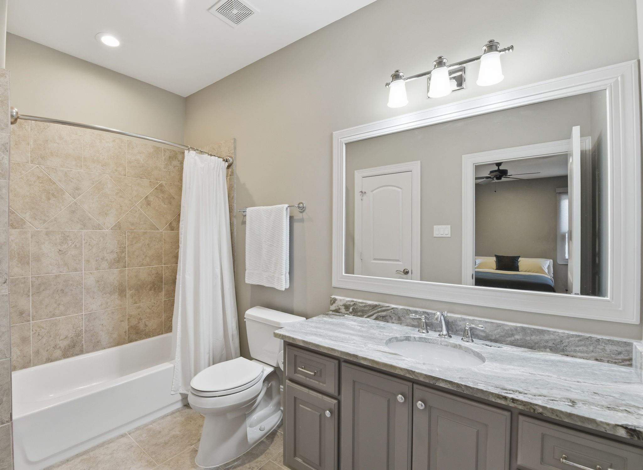 3511 Blue Bonnet Boulevard