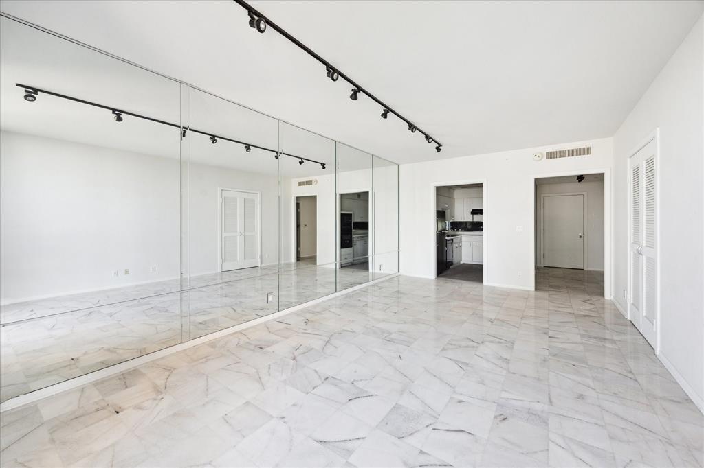 5110 San Felipe Street # 114W
