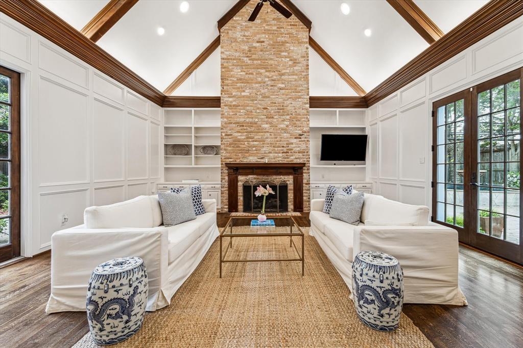 1907 Nantucket Drive