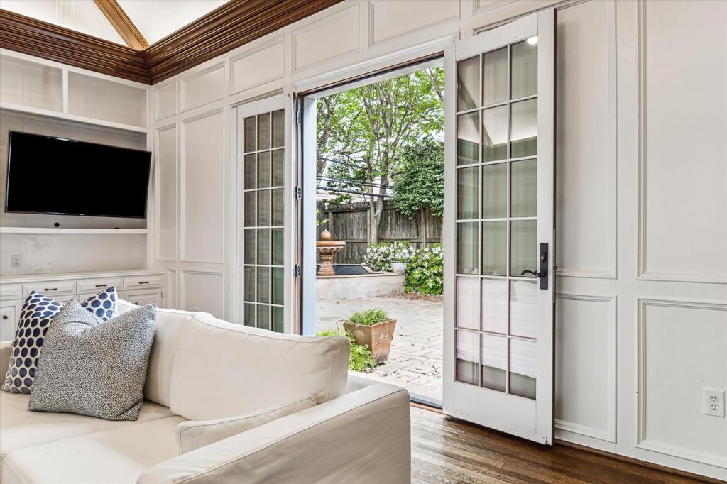 1907 Nantucket Drive