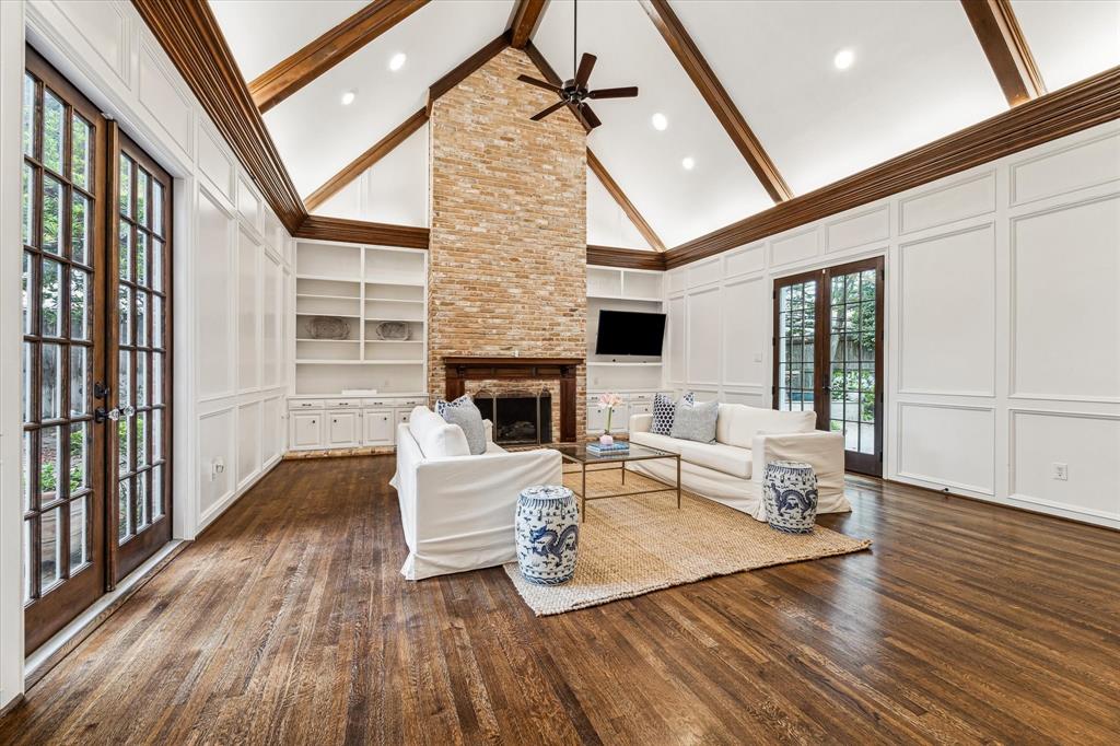 1907 Nantucket Drive