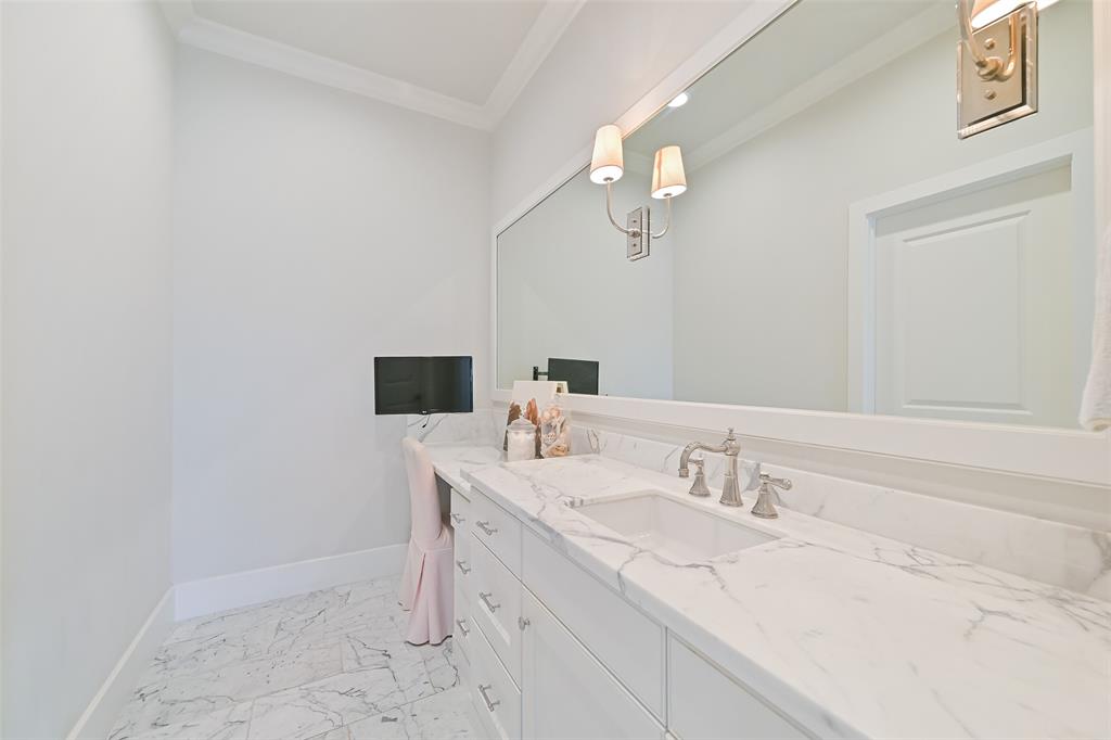 12123 Cobblestone Drive