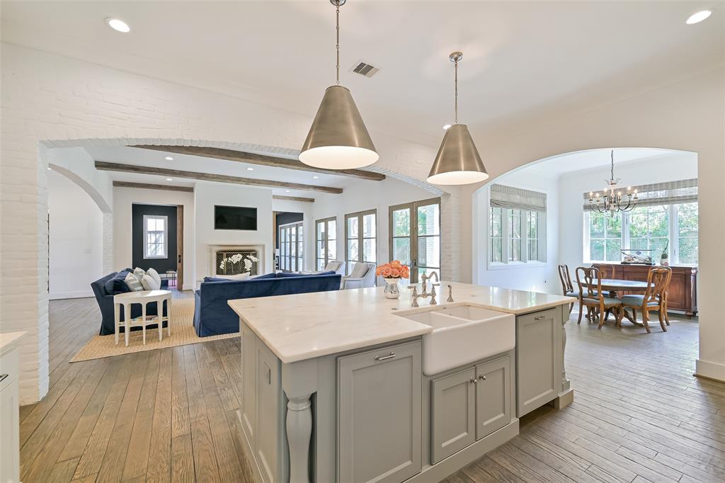 12123 Cobblestone Drive
