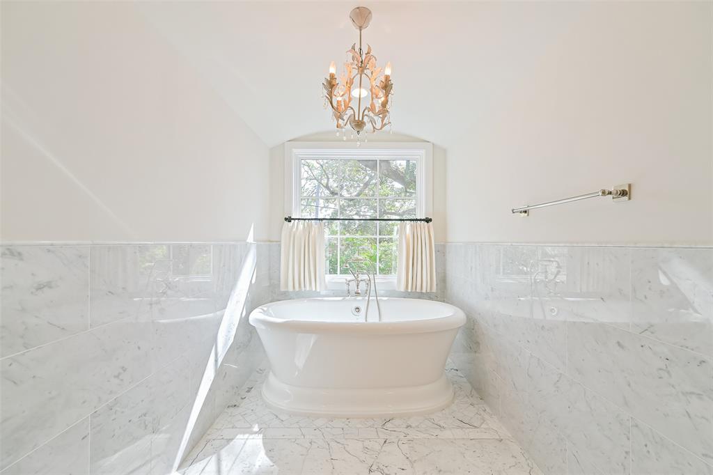 12123 Cobblestone Drive