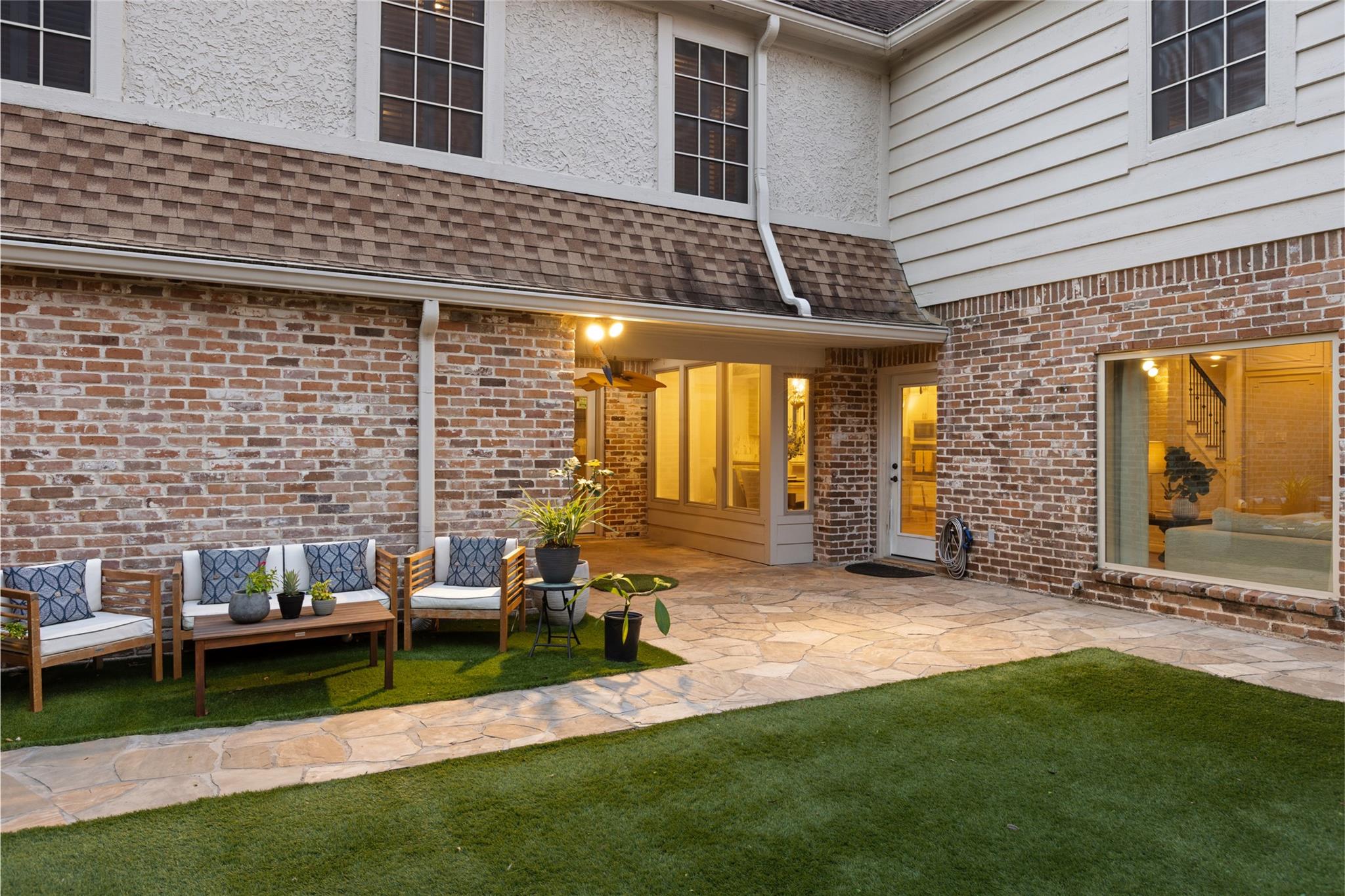 15702 Fleetwood Oaks Drive