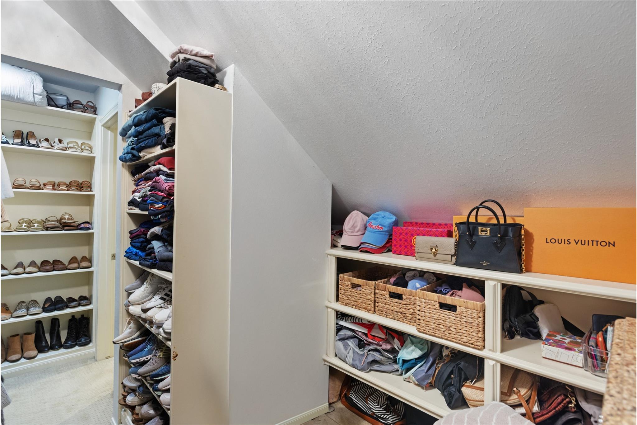 15702 Fleetwood Oaks Drive