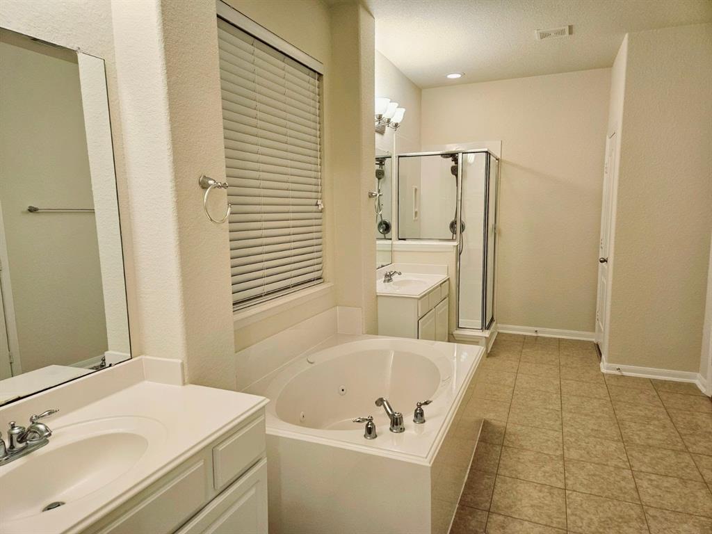 6711 Aegean Trail