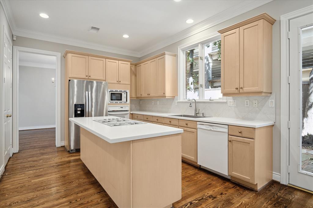1204 Ripple Creek Drive