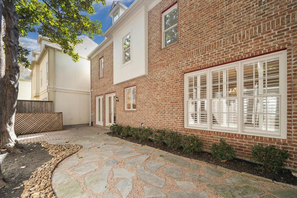 1204 Ripple Creek Drive