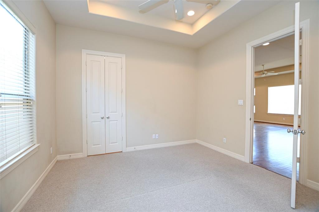 3819 Centerplaza Drive