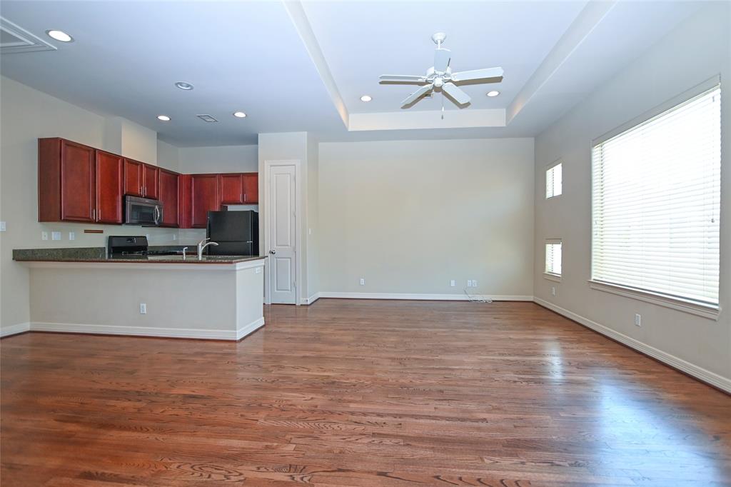 3819 Centerplaza Drive
