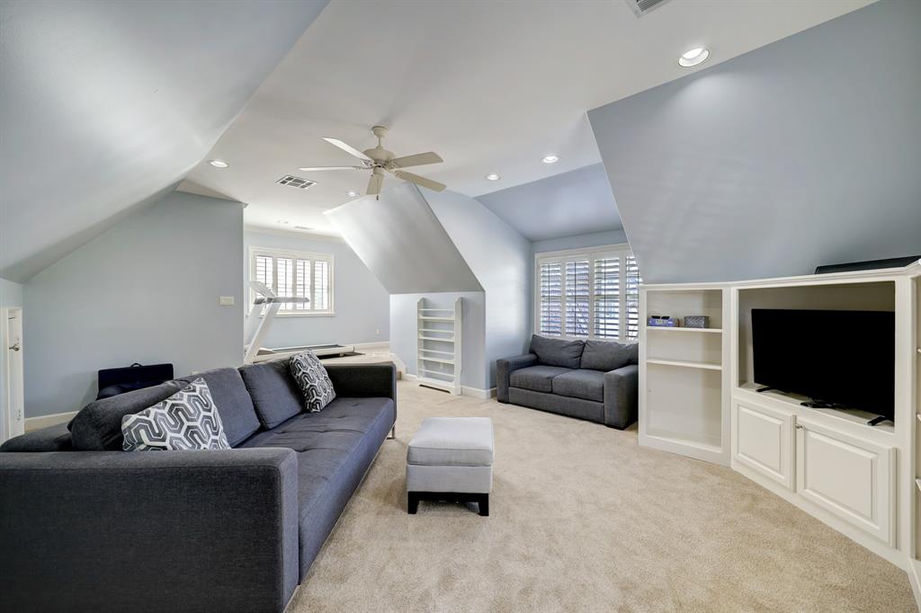 6155 Cedar Creek Drive