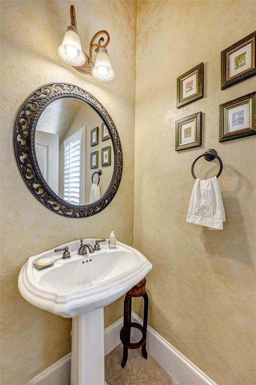 3102 Rosemary Park Lane