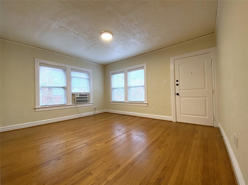 513 W Main Street # 4
