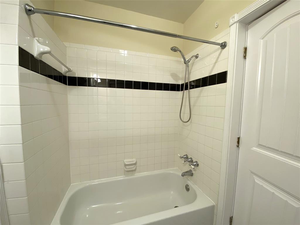 513 W Main Street # 4