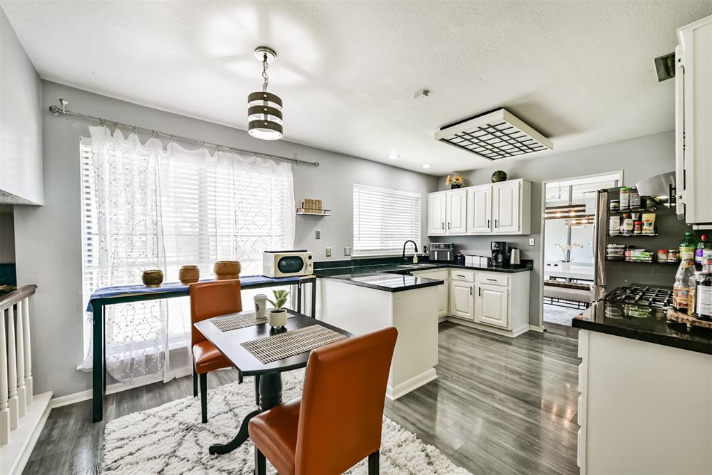 16818 Rockbend