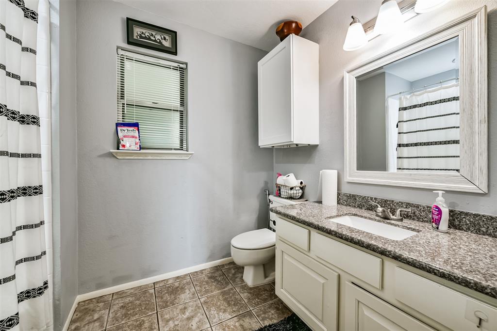 16818 Rockbend