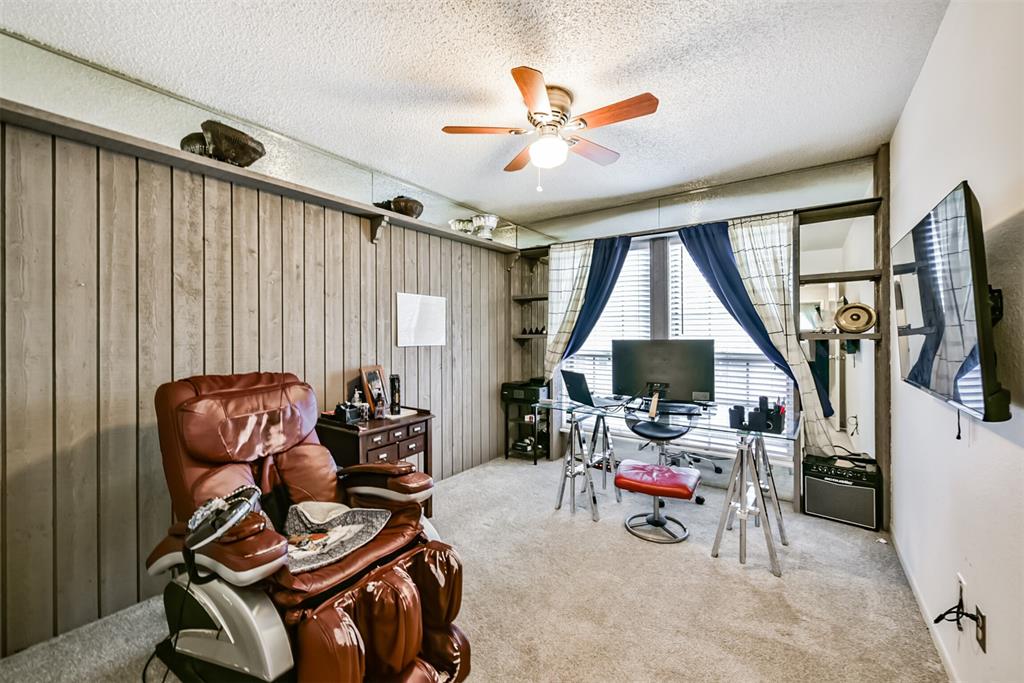 16818 Rockbend