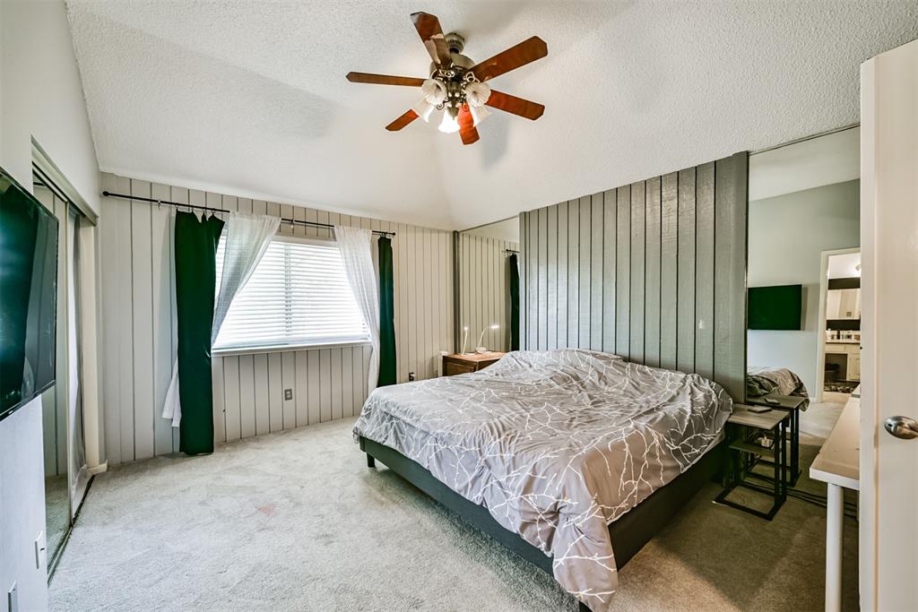 16818 Rockbend