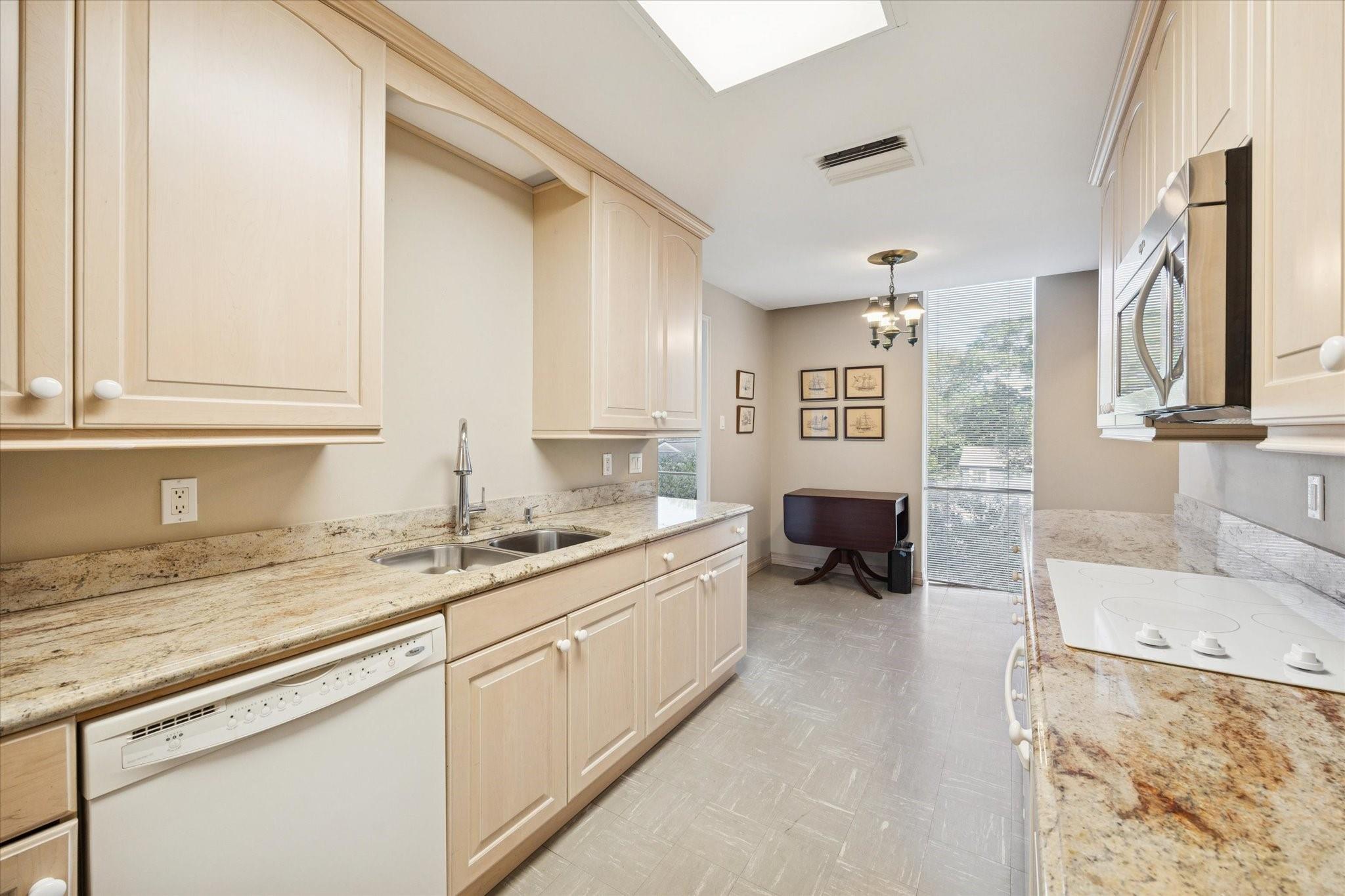 3711 San Felipe Street # 2I