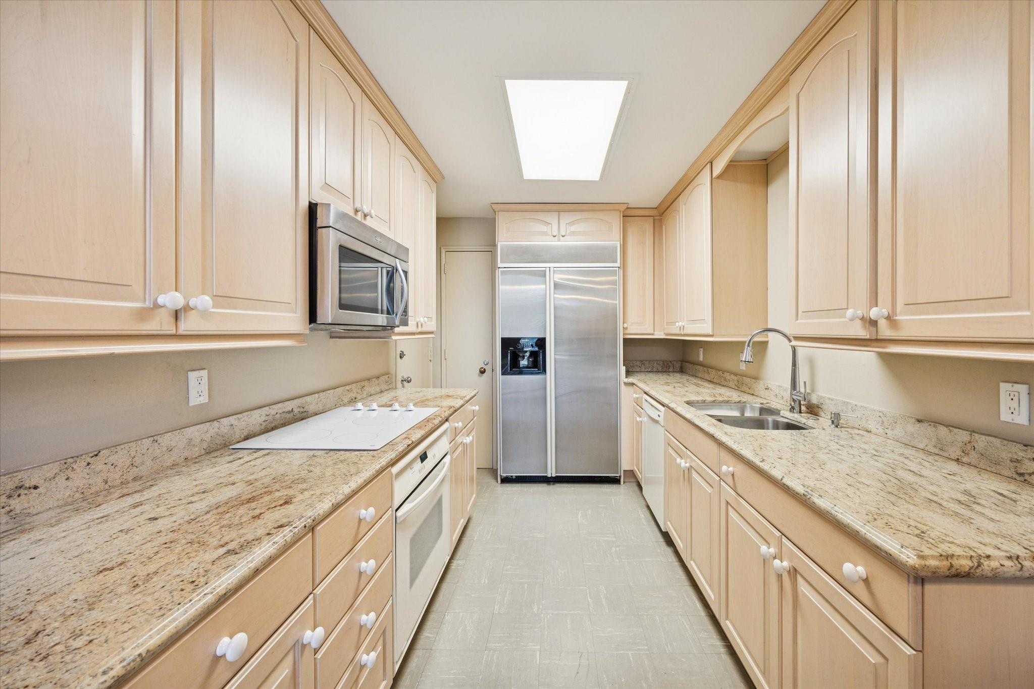 3711 San Felipe Street # 2I