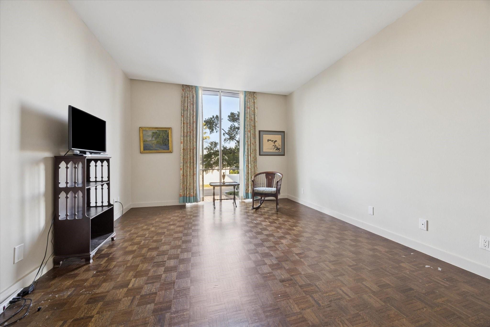 3711 San Felipe Street # 2I