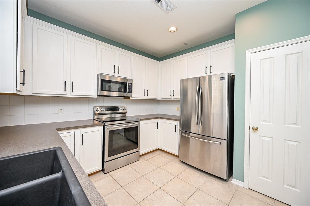 46 E Autumn Branch Circle