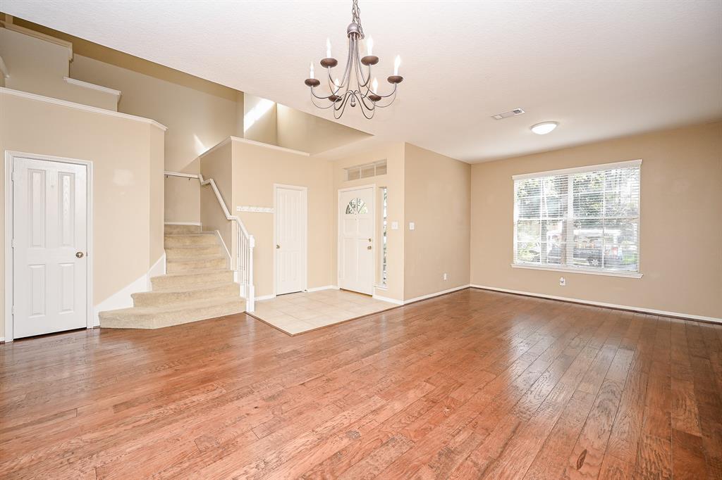46 E Autumn Branch Circle