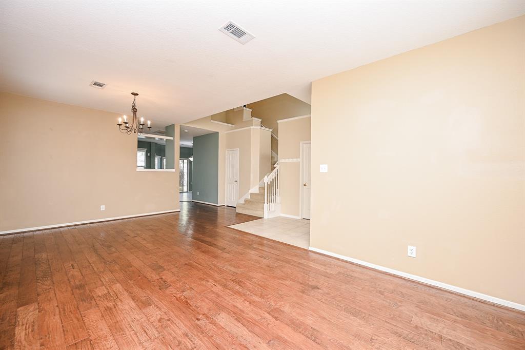 46 E Autumn Branch Circle