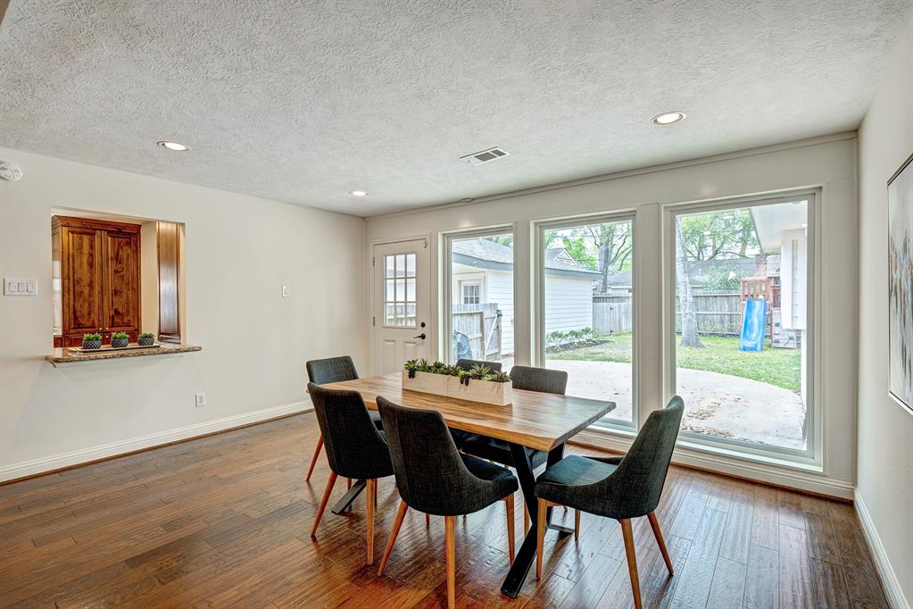 13926 Queensbury Lane
